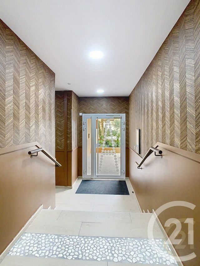 Afficher la photo en grand Appartement F3 à vendre - 3 pièces - 60.49 m2 - POLLESTRES - 66 - LANGUEDOC-ROUSSILLON - Century 21 Terres Catalanes