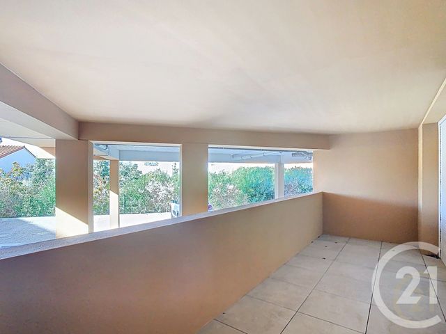 Afficher la photo en grand Appartement F3 à vendre - 3 pièces - 76.62 m2 - POLLESTRES - 66 - LANGUEDOC-ROUSSILLON - Century 21 Terres Catalanes