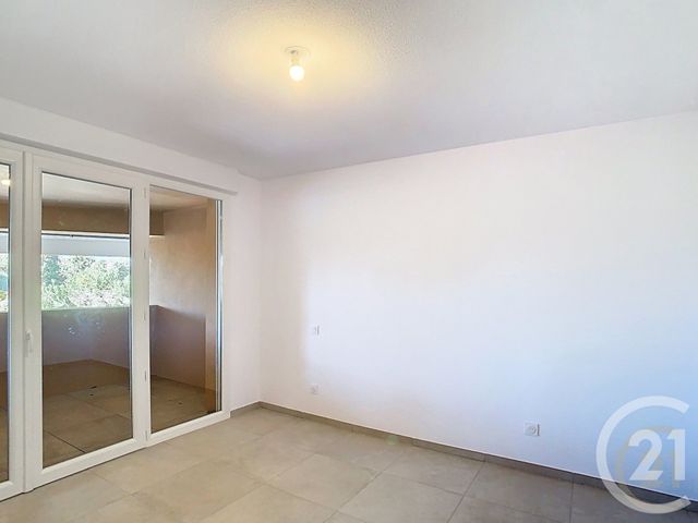 Afficher la photo en grand Appartement F3 à vendre - 3 pièces - 76.62 m2 - POLLESTRES - 66 - LANGUEDOC-ROUSSILLON - Century 21 Terres Catalanes