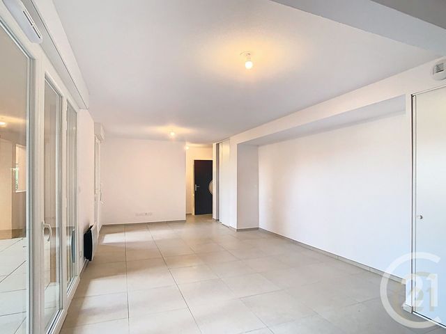 Afficher la photo en grand Appartement F3 à vendre - 3 pièces - 65.45 m2 - POLLESTRES - 66 - LANGUEDOC-ROUSSILLON - Century 21 Terres Catalanes