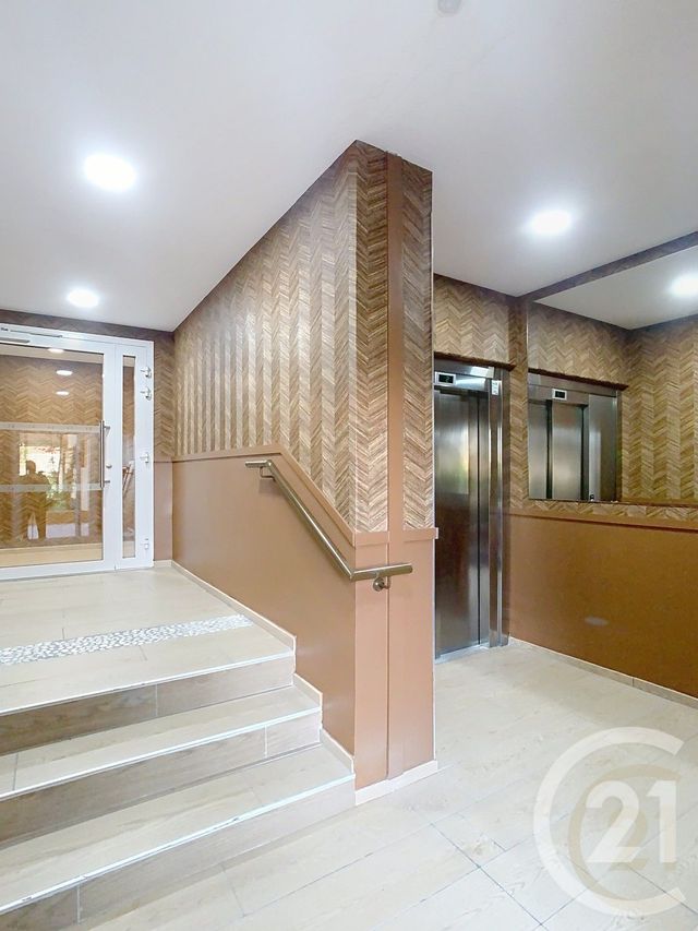 Afficher la photo en grand Appartement F3 à vendre - 3 pièces - 65.45 m2 - POLLESTRES - 66 - LANGUEDOC-ROUSSILLON - Century 21 Terres Catalanes