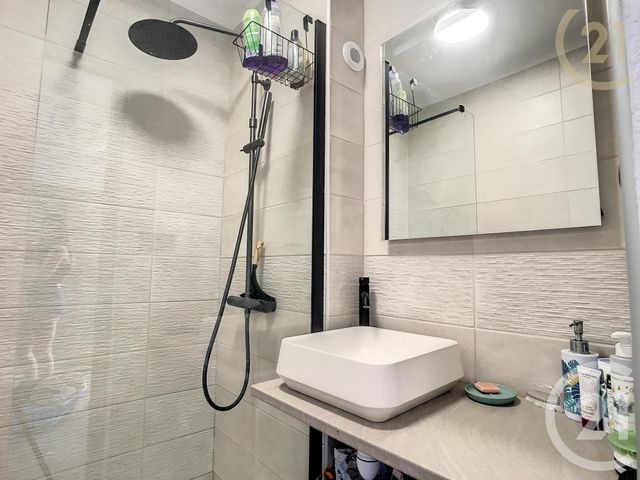 Appartement F3 à louer - 3 pièces - 54.83 m2 - PERPIGNAN - 66 - LANGUEDOC-ROUSSILLON - Century 21 Terres Catalanes