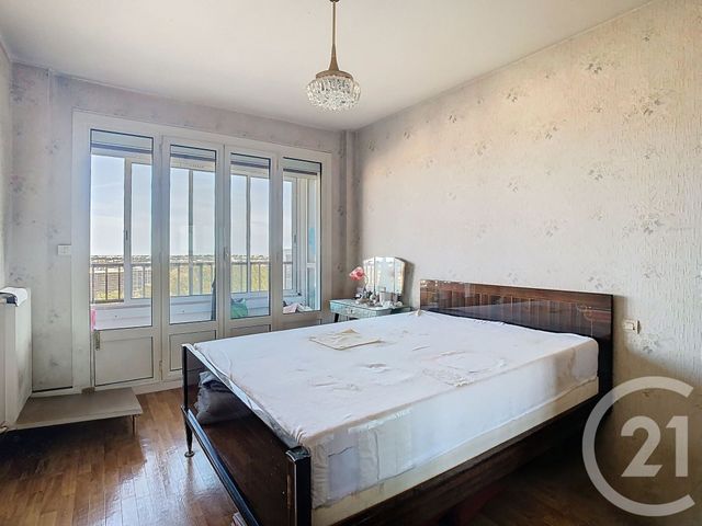 Afficher la photo en grand Appartement T3 à vendre - 3 pièces - 84.95 m2 - PERPIGNAN - 66 - LANGUEDOC-ROUSSILLON - Century 21 Terres Catalanes