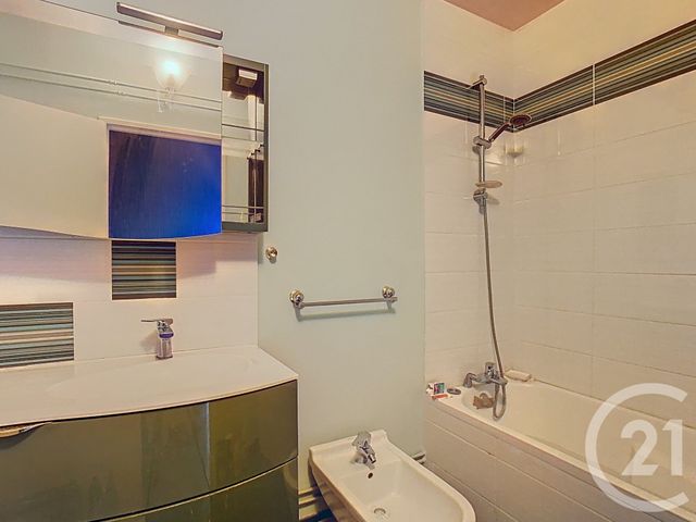 Afficher la photo en grand Appartement T3 à vendre - 3 pièces - 84.95 m2 - PERPIGNAN - 66 - LANGUEDOC-ROUSSILLON - Century 21 Terres Catalanes
