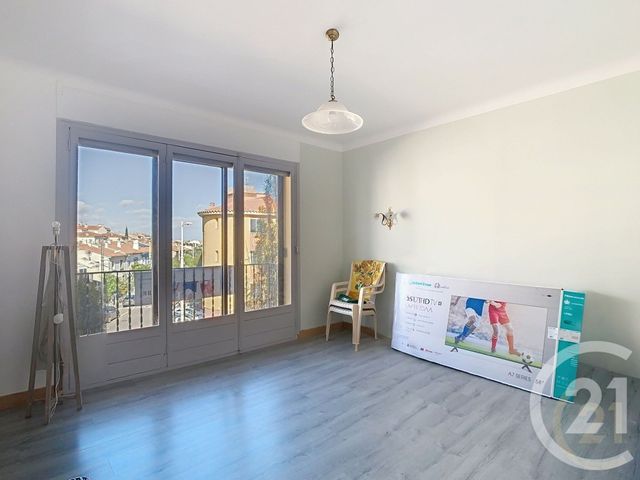 Afficher la photo en grand Appartement F4 à vendre - 4 pièces - 95.07 m2 - PERPIGNAN - 66 - LANGUEDOC-ROUSSILLON - Century 21 Terres Catalanes