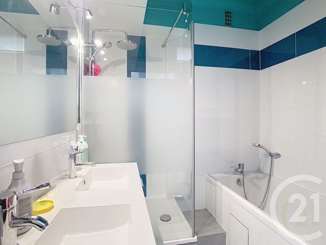 Afficher la photo en grand Appartement F4 à vendre - 4 pièces - 95.07 m2 - PERPIGNAN - 66 - LANGUEDOC-ROUSSILLON - Century 21 Terres Catalanes