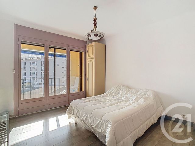 Afficher la photo en grand Appartement F4 à vendre - 4 pièces - 95.07 m2 - PERPIGNAN - 66 - LANGUEDOC-ROUSSILLON - Century 21 Terres Catalanes