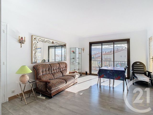 Afficher la photo en grand Appartement F4 à vendre - 4 pièces - 95.07 m2 - PERPIGNAN - 66 - LANGUEDOC-ROUSSILLON - Century 21 Terres Catalanes