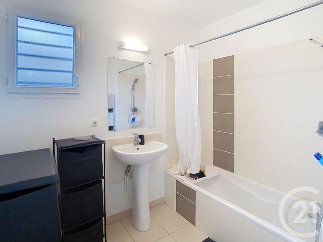 Appartement F3 à vendre - 3 pièces - 55.98 m2 - PERPIGNAN - 66 - LANGUEDOC-ROUSSILLON - Century 21 Terres Catalanes