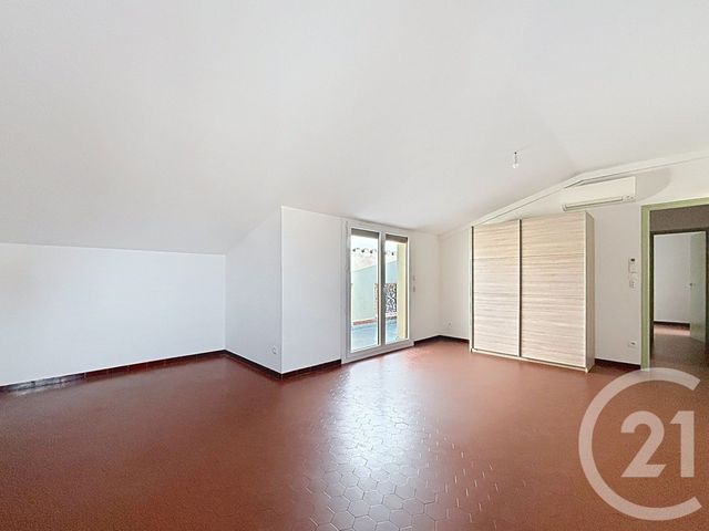 Appartement F4 à louer - 4 pièces - 72.0 m2 - THUIR - 66 - LANGUEDOC-ROUSSILLON - Century 21 Terres Catalanes