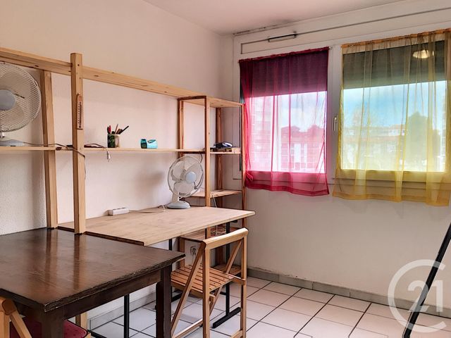 Appartement F1 à louer - 1 pièce - 18.7 m2 - PERPIGNAN - 66 - LANGUEDOC-ROUSSILLON - Century 21 Terres Catalanes