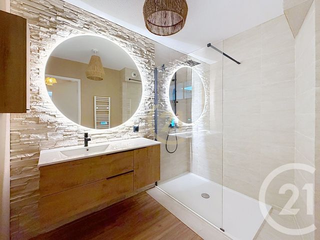 Appartement F3 à vendre - 3 pièces - 55.01 m2 - PERPIGNAN - 66 - LANGUEDOC-ROUSSILLON - Century 21 Terres Catalanes