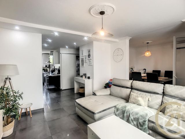 Appartement F5 à vendre - 5 pièces - 82.9 m2 - 66 - LANGUEDOC-ROUSSILLON - Century 21 Terres Catalanes