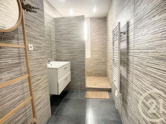 Appartement F5 à vendre - 5 pièces - 82.9 m2 - 66 - LANGUEDOC-ROUSSILLON - Century 21 Terres Catalanes