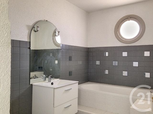 Appartement F2 à louer - 2 pièces - 53.4 m2 - PERPIGNAN - 66 - LANGUEDOC-ROUSSILLON - Century 21 Terres Catalanes