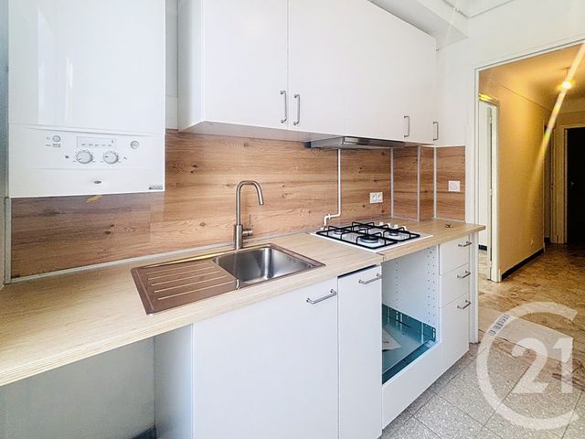 Appartement F3 à louer - 3 pièces - 62.85 m2 - PERPIGNAN - 66 - LANGUEDOC-ROUSSILLON - Century 21 Terres Catalanes