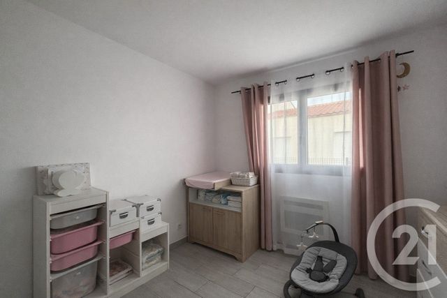 maison à louer - 4 pièces - 86.0 m2 - THUIR - 66 - LANGUEDOC-ROUSSILLON - Century 21 Terres Catalanes