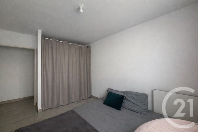 maison à louer - 4 pièces - 86.0 m2 - THUIR - 66 - LANGUEDOC-ROUSSILLON - Century 21 Terres Catalanes