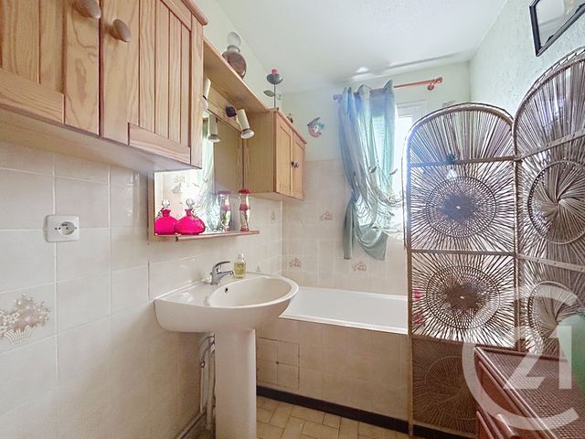 Appartement T3 à vendre - 3 pièces - 72.19 m2 - PERPIGNAN - 66 - LANGUEDOC-ROUSSILLON - Century 21 Terres Catalanes