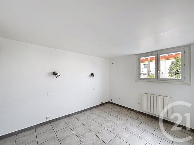 Appartement F2 à louer - 2 pièces - 50.04 m2 - LE SOLER - 66 - LANGUEDOC-ROUSSILLON - Century 21 Terres Catalanes