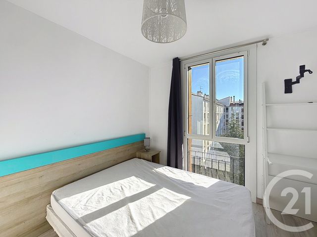 Appartement T5 à louer - 5 pièces - 82.74 m2 - PERPIGNAN - 66 - LANGUEDOC-ROUSSILLON - Century 21 Terres Catalanes