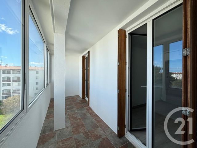 Appartement T5 à louer - 5 pièces - 82.74 m2 - PERPIGNAN - 66 - LANGUEDOC-ROUSSILLON - Century 21 Terres Catalanes