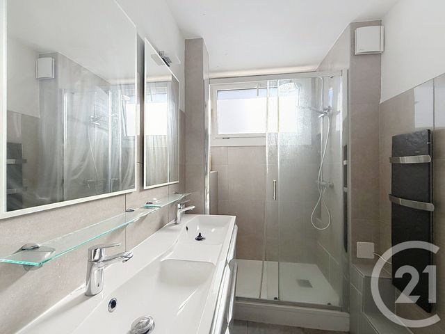 Appartement T5 à louer - 5 pièces - 82.74 m2 - PERPIGNAN - 66 - LANGUEDOC-ROUSSILLON - Century 21 Terres Catalanes