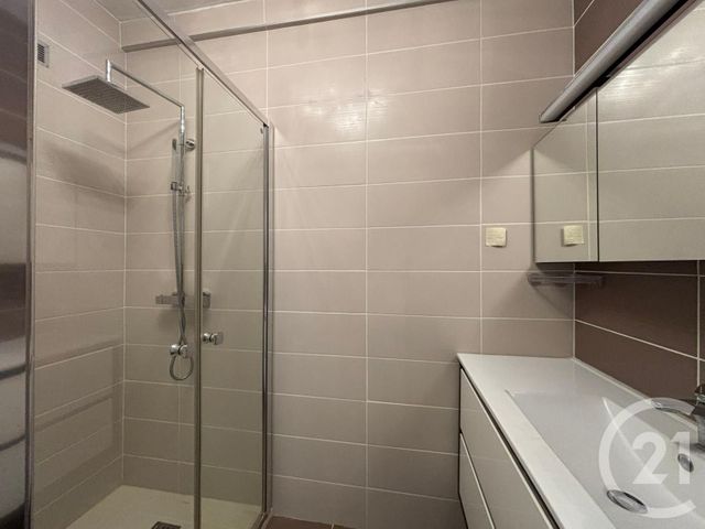 Appartement T3 à louer - 3 pièces - 82.51 m2 - PERPIGNAN - 66 - LANGUEDOC-ROUSSILLON - Century 21 Terres Catalanes