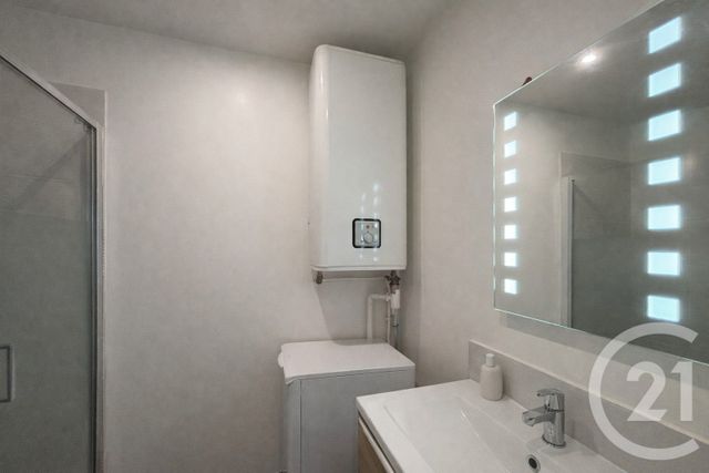 Appartement T2 à louer - 2 pièces - 32.93 m2 - LE BOULOU - 66 - LANGUEDOC-ROUSSILLON - Century 21 Terres Catalanes