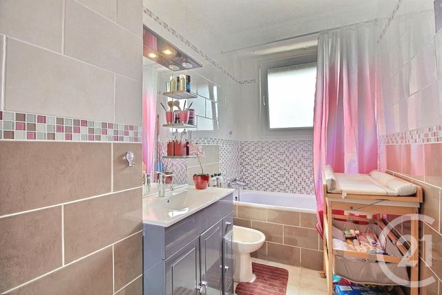 Appartement F3 à vendre - 3 pièces - 59.63 m2 - PERPIGNAN - 66 - LANGUEDOC-ROUSSILLON - Century 21 Terres Catalanes