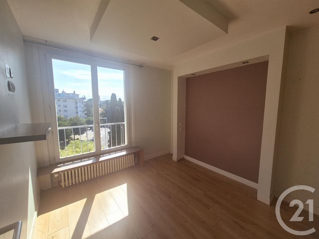 Appartement F3 à louer - 3 pièces - 70.0 m2 - PERPIGNAN - 66 - LANGUEDOC-ROUSSILLON - Century 21 Terres Catalanes