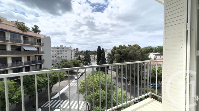 Appartement F3 à louer - 3 pièces - 70.0 m2 - PERPIGNAN - 66 - LANGUEDOC-ROUSSILLON - Century 21 Terres Catalanes