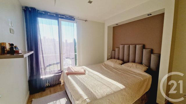 Appartement F3 à louer - 3 pièces - 70.0 m2 - PERPIGNAN - 66 - LANGUEDOC-ROUSSILLON - Century 21 Terres Catalanes