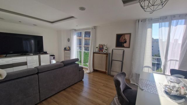 Appartement F3 à louer - 3 pièces - 70.0 m2 - PERPIGNAN - 66 - LANGUEDOC-ROUSSILLON - Century 21 Terres Catalanes