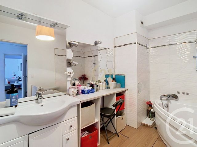 Appartement F3 à vendre - 3 pièces - 85.44 m2 - PERPIGNAN - 66 - LANGUEDOC-ROUSSILLON - Century 21 Terres Catalanes