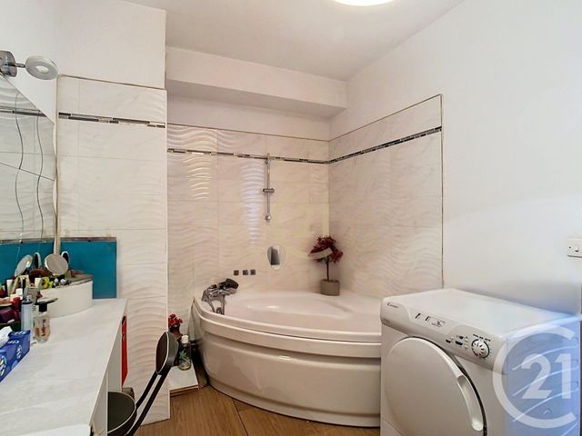 Appartement F3 à vendre - 3 pièces - 85.44 m2 - PERPIGNAN - 66 - LANGUEDOC-ROUSSILLON - Century 21 Terres Catalanes