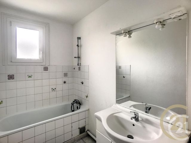 Appartement F3 à louer - 3 pièces - 67.8 m2 - PERPIGNAN - 66 - LANGUEDOC-ROUSSILLON - Century 21 Terres Catalanes