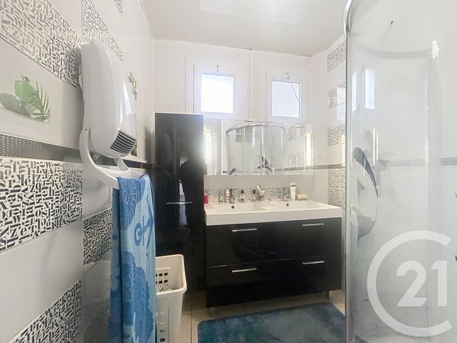 Appartement T3 à vendre - 3 pièces - 65.86 m2 - PERPIGNAN - 66 - LANGUEDOC-ROUSSILLON - Century 21 Terres Catalanes