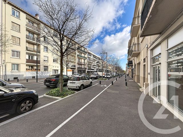 Appartement F4 à vendre - 4 pièces - 77.2 m2 - PERPIGNAN - 66 - LANGUEDOC-ROUSSILLON - Century 21 Terres Catalanes