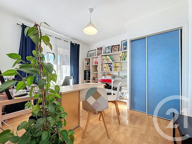 Appartement F4 à vendre - 4 pièces - 77.2 m2 - PERPIGNAN - 66 - LANGUEDOC-ROUSSILLON - Century 21 Terres Catalanes