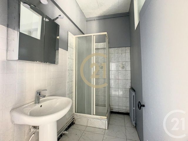 Appartement F3 à louer - 3 pièces - 72.8 m2 - PERPIGNAN - 66 - LANGUEDOC-ROUSSILLON - Century 21 Terres Catalanes