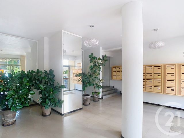 Appartement F1 bis à vendre - 2 pièces - 31.7 m2 - PERPIGNAN - 66 - LANGUEDOC-ROUSSILLON - Century 21 Terres Catalanes