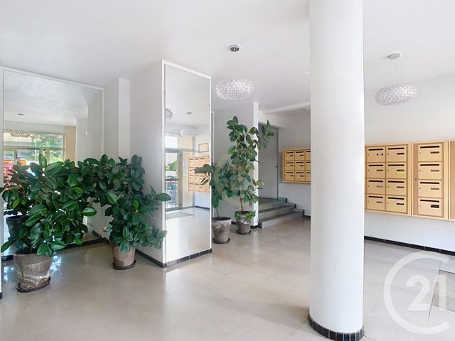 Appartement F1 bis à vendre - 2 pièces - 31.7 m2 - PERPIGNAN - 66 - LANGUEDOC-ROUSSILLON - Century 21 Terres Catalanes