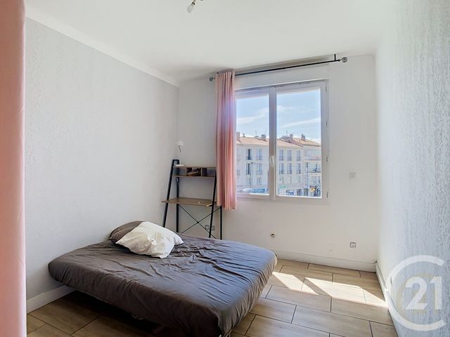 Appartement F5 à vendre - 5 pièces - 93.5 m2 - PERPIGNAN - 66 - LANGUEDOC-ROUSSILLON - Century 21 Terres Catalanes