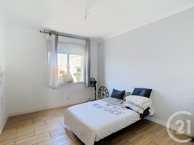 Appartement F5 à vendre - 5 pièces - 93.5 m2 - PERPIGNAN - 66 - LANGUEDOC-ROUSSILLON - Century 21 Terres Catalanes
