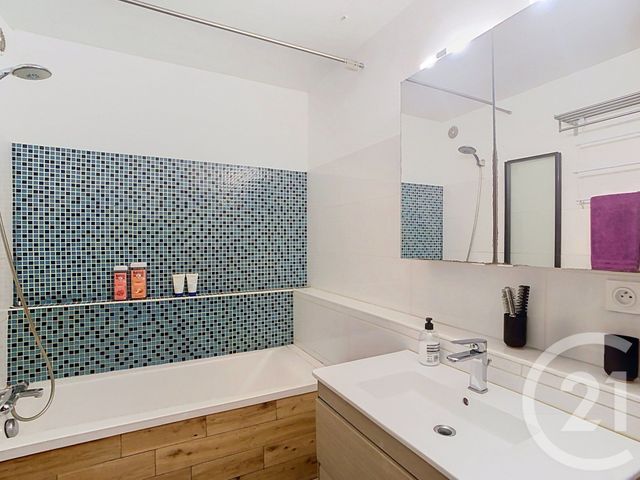Appartement F4 à vendre - 4 pièces - 101.08 m2 - PERPIGNAN - 66 - LANGUEDOC-ROUSSILLON - Century 21 Terres Catalanes