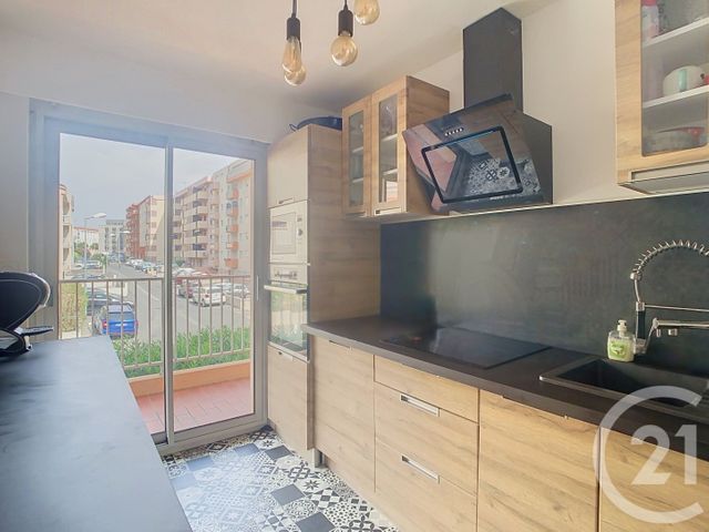 Appartement F4 à vendre - 4 pièces - 101.08 m2 - PERPIGNAN - 66 - LANGUEDOC-ROUSSILLON - Century 21 Terres Catalanes