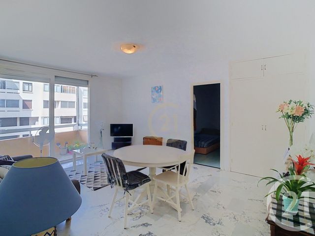 Appartement F2 à vendre - 2 pièces - 46.72 m2 - PERPIGNAN - 66 - LANGUEDOC-ROUSSILLON - Century 21 Terres Catalanes
