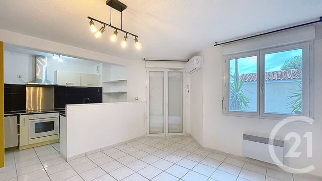 Appartement F3 à louer - 3 pièces - 57.61 m2 - ST ESTEVE - 66 - LANGUEDOC-ROUSSILLON - Century 21 Terres Catalanes