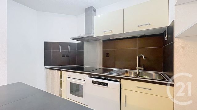 Appartement F3 à louer - 3 pièces - 57.61 m2 - ST ESTEVE - 66 - LANGUEDOC-ROUSSILLON - Century 21 Terres Catalanes